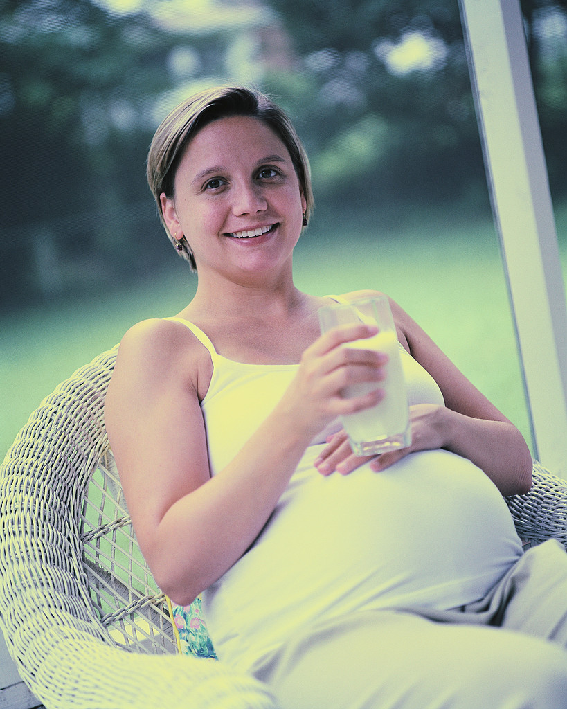 Беременные женщины, имеющие высокий уровень витамина D в крови, менее подвержены риску развития рассеянного склероза (РС) по сравнению с теми, у кого отмечается его дефицит, пишет Medical Xpress.