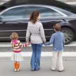 Как защитить ребенка на дороге