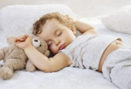Тихий час: почему ребенку нужен дневной сон