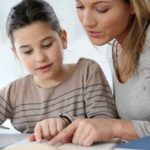 Британские родители не помогают детям с домашними заданиями, потому что "боятся опозориться"