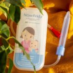 Как чистить нос новорожденному?