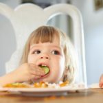 Эксперт: нарушение питания в детстве отнимает пять лет жизни