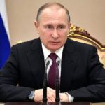 Путин подписал закон о создании движения детей и молодежи в России