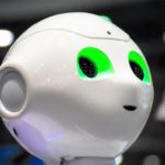 Железные врачи: социальные роботы помогут в лечении детей и подростков от заикания