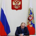 Путин подписал закон о едином пособии по рождению и воспитанию ребенка
