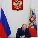 k tekstu Putin podpisal zakon o kvote v vuzakh dlya detey uchastnikov boyevykh deystviy v Rossii